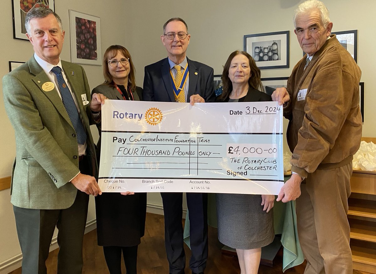 It was wonderful to receive an amazing £4,000 for Colchester Institute Foundation Trust, one of the charities I chair. Huge thanks to the #Rotary Club of Colchester for organising the ball ⁦<a href="/MilsomsDedham/">Milsoms Dedham</a>⁩ to raise this money. ⁦<a href="/ColchesterInst/">Colchester Institute</a>⁩  ⁦<a href="/RotaryGBI/">Rotary GB & Ireland</a>⁩