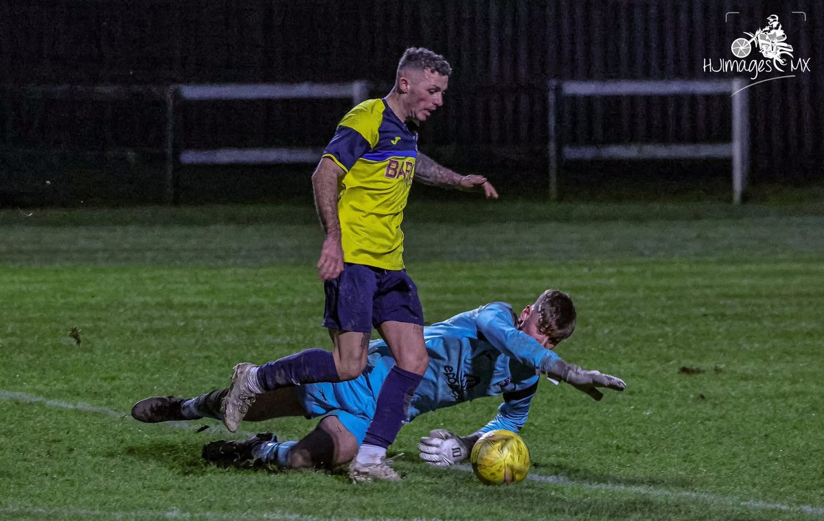 ValeLeithen's tweet photo. A big thank you to 𝙃𝙞𝙡𝙖𝙧𝙮 𝙄𝙨𝙖𝙖𝙘©️ who captured Kyle Mitchell’s 🟡 winning goal yesterday 📸. https://t.co/eADhQINgf5