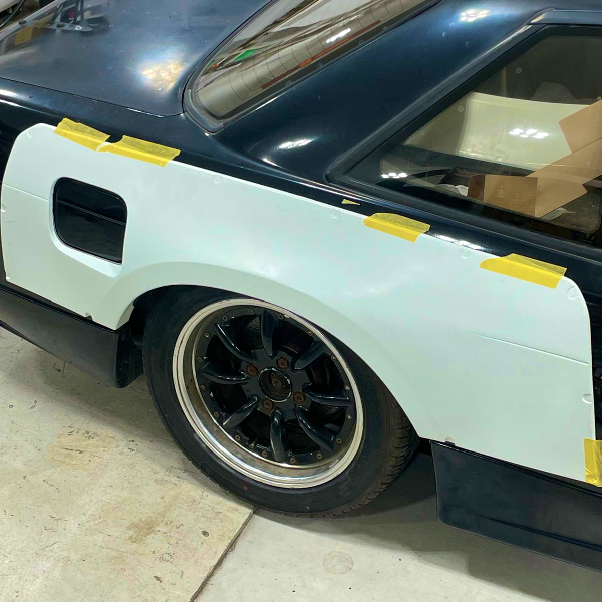 skidracing_jp's tweet photo. NEW ITEM🔥🔥🔥
180SX S13 前後ワイドフェンダー

F 35ミリ　R 55ミリ
前後20ミリアーチ上げ

ご購入はこちらから⬇️
https://t.co/jdQPtWkWLj

車高が低く、大径ホイールを履いてるようなフェンダーデザイン🔥
シンプルなデザインでどんなスタイルにもマッチ👍

#skidracing
#スキッドレーシング https://t.co/0dt8Z4XB5q