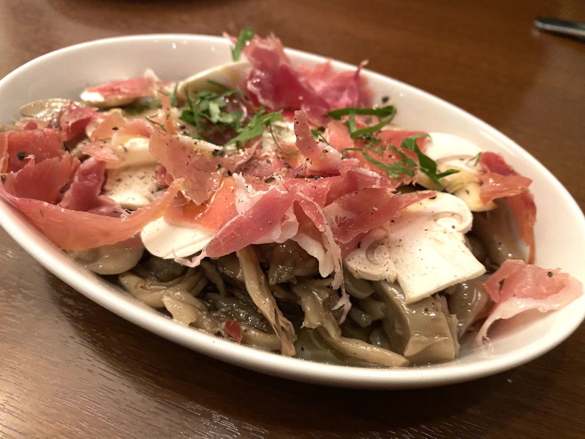 今夜は久々にお気に入りのイタリアン😋