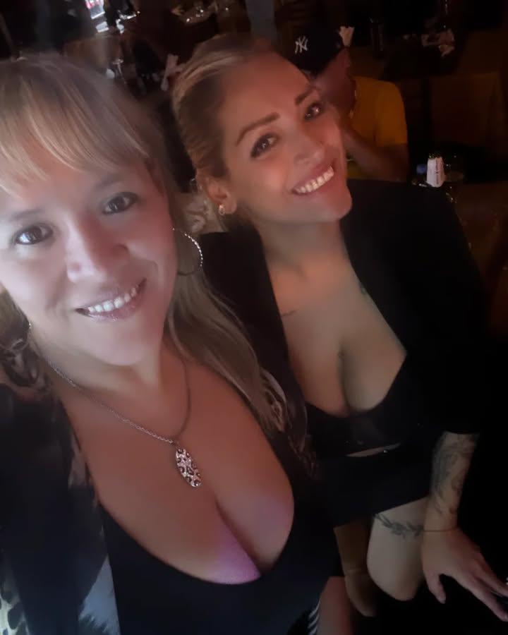 L1234Vanessa's tweet photo. Ser bisexual no es una enfermedad
#DomingoDeVergones
#domingoespetacular
#domingodeexhibición https://t.co/s0mZmpoM3P