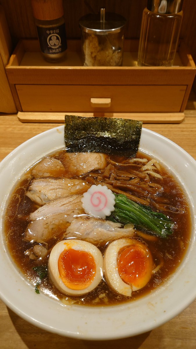 長岡食堂＠横浜西口

生姜醤油らーめんを食べました。

この日は滅茶苦茶寒かったけど体の芯までポカポカになりました。

いつもありがとうね✨

#長岡食堂
#ラーメン好きと繋がりたい
#横浜