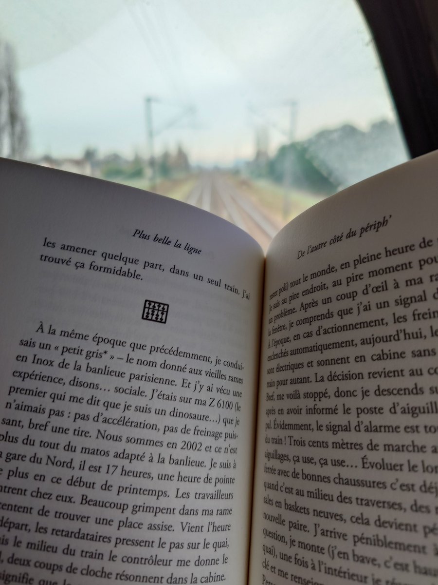 lezomeune's tweet photo. À moitié dangereux, cette affaire : complètement addictif !

(alors, je précise tout de suite : je PLAISANTE ; je ne conduis pas, je ne suis pas au manche - pas envie de me faire gronder par l'auteur (très à cheval sur la sécurité ; et il a bien raison)).

@BB27000 https://t.co/IzfMC0vZ6s