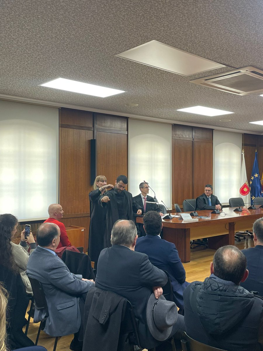ICA_ESTELLA's tweet photo. Ayer celebramos en #ICAESTELLA nuestro 180 aniversario, dimos la bienvenida a un nuevo colegiado. #AsierArrieta y celebramos los 25 años de colegiación de #FranciscoGomez #DavidSola e #IñakiVirgos. Enhorabuena a todos. Zorionak guztioi! https://t.co/viZ8WM7ibF