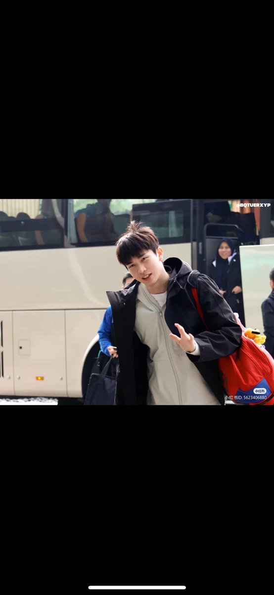 allebarraalleb's tweet image. Teruskan menjadi idol bang..dh hensem dh main tadi bertambah laa hensem. Jarang tgk tangjie perform gila gila td. Teruskan…🔥🔥
 #WTF2024