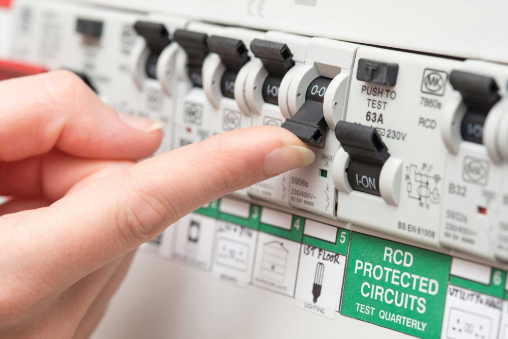 Elsys Electrical Ltd tweet media