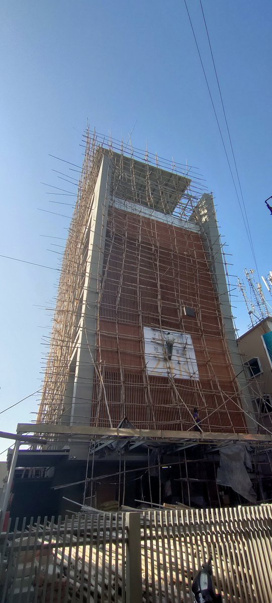 RoopamSontakke's tweet photo. No safety precautions are being taken. This hotel is being built in Somalwada area of Nagpur It happened 3 times that the material on top of the building fell down. Hotel name-Hotel-24k beside avis fitness gym nagpur
@ngpnmc @nagpurcp @rera @TOI_Nagpur @MetroRailNagpur @vrNagpur https://t.co/fqZulzo2E4