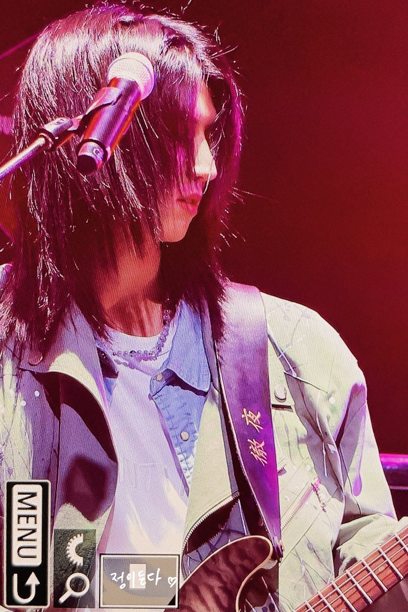 Fallin818's tweet image. 241215 라이브온 대구

#XdinaryHeroes #JunHan
#엑스디너리히어로즈 #준한 #한형준