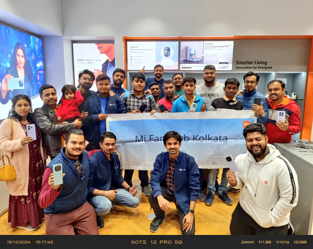 Lostmind_1989's tweet photo. @MiFCKolkata Dec'24 Fans meet up,Fans are happy to see Redmi Note 14 series in their hand
.We love❤ Xiaomi #RedmiNote14Series
#SuperCameraSuperAl #RedmiBuds6 #XiaomiSoundOutdoorSpeaker
@Xiaomilndia @Redmilndia @sandeep9sarma
@gautmeluv @pixelwithme @s_anuj @Huilgol @the_poojary https://t.co/SvqThoA12u