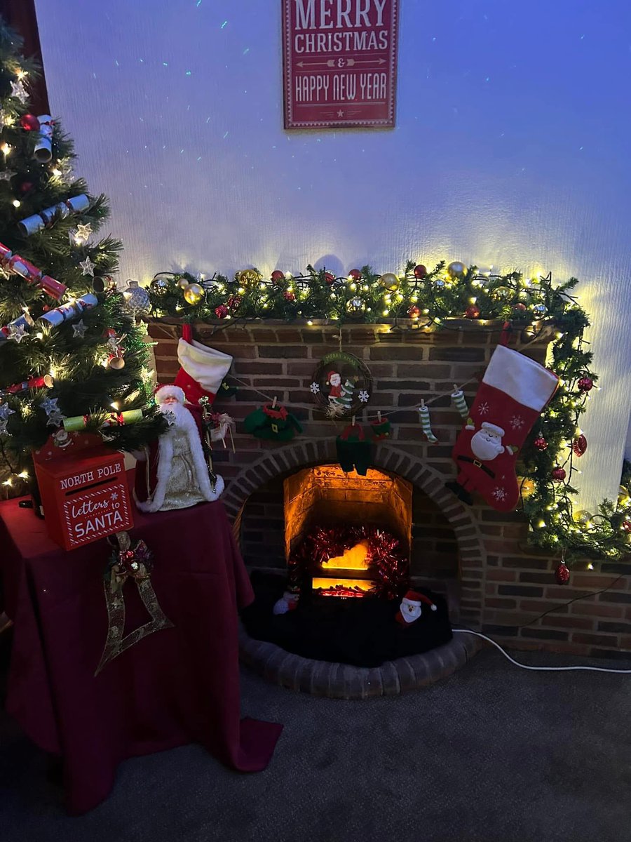 DraytonParkGC's tweet photo. All ready for Santa Claus!
#breakfastWithSanta https://t.co/scM0cLyUK6