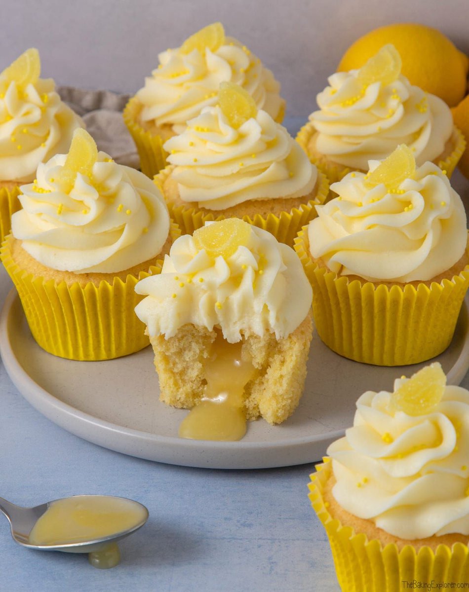 These Lemon Cupcakes with Lemon Curd Filling are delicious zesty cupcakes with a surprise inside! Get the recipe: buff.ly/3EVdRA4