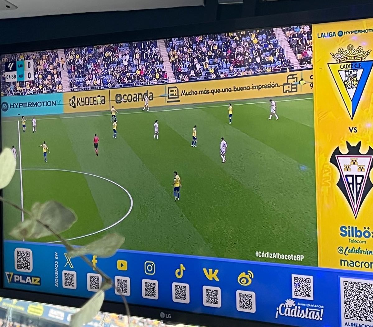 Coanda_kyo's tweet photo. En el #nuevomirivilla @Cadiz_CF con elPatrocinio de #Coanda y #Kyocera en el #speedtime
#Seguimos colaborando con el #deporte #buenasimpresiones https://t.co/BQCfVCnu9c