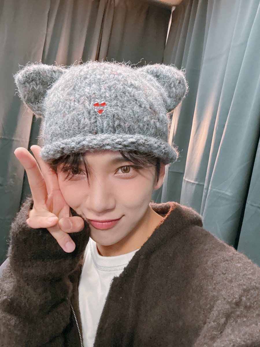 svtranslation's tweet photo. 241215 #joshua 🌟

🦌 i miss/want to see you carats ㅠㅠ

#조슈아 @pledis_17 https://t.co/V2uhev5lKX