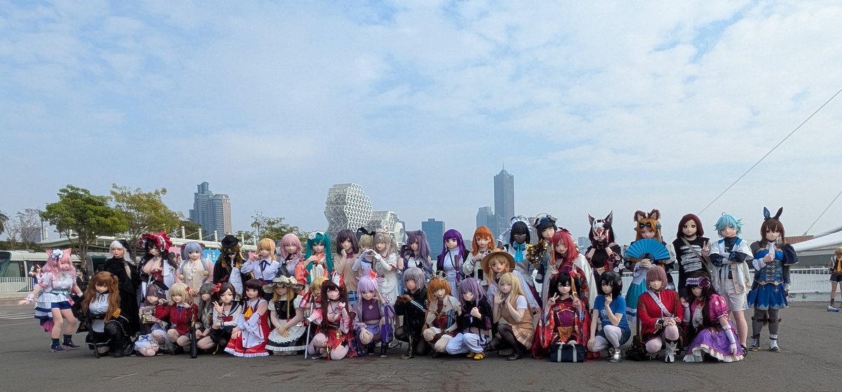 TanoshiiC's tweet photo. 感謝大家一起來合照
看到這麼多着ぐるみ齊聚一堂真是太開心了!!
期待每年的 #ffk 越來越熱鬧😆

#tkc #楽着部 https://t.co/w7eMfvDWZd