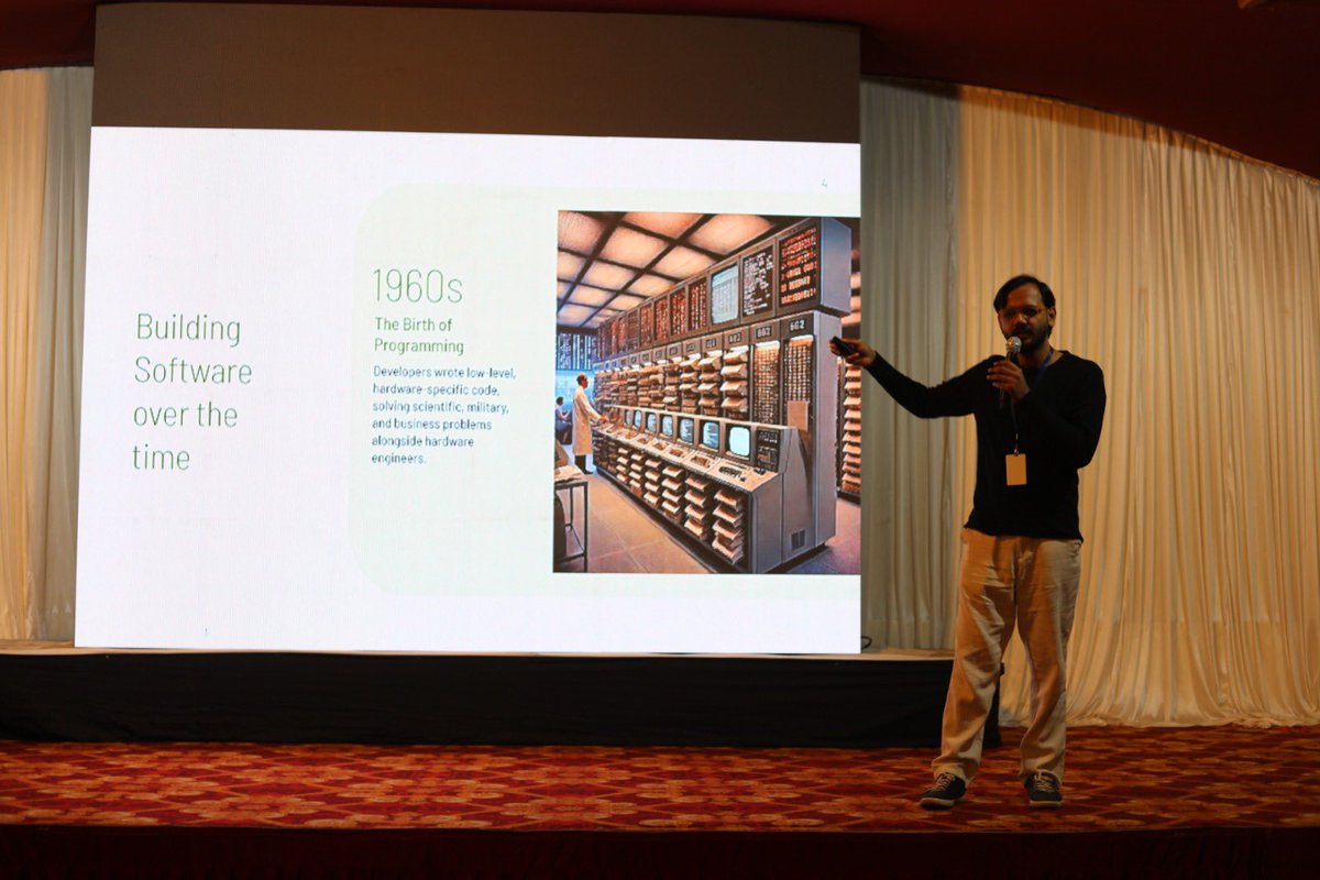 Google Developers Group Surat #GDGSurat tweet media