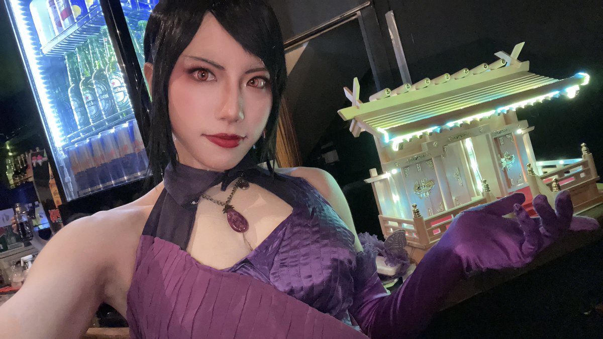 【cosplay】

久々の女店主！！！！

ぴこまとに名前が変わってから初めて来ましたー！！！

ローランだらけのこの濃い空気感！！懐かしい……楽しい……！！！

 #ぴこまと