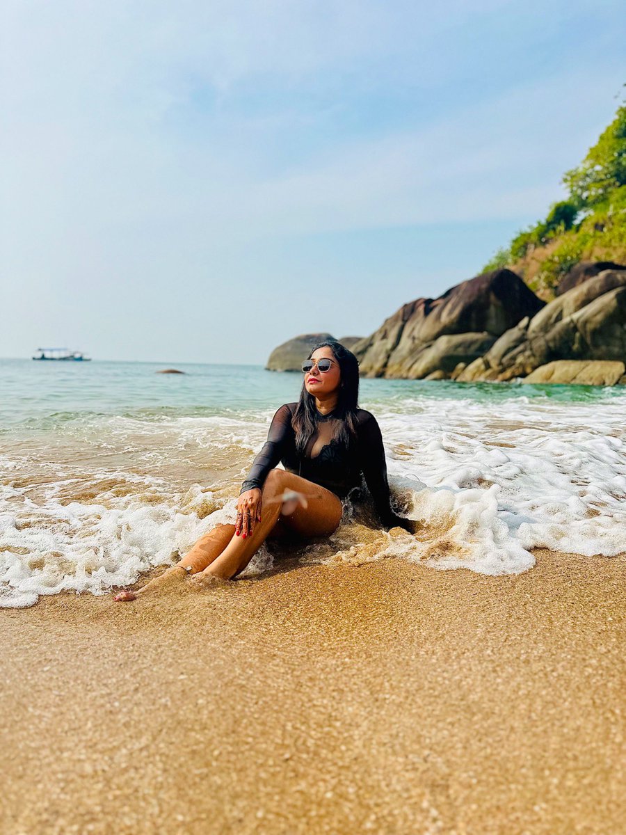 sayantani8's tweet photo. Free as a butterfly at butterfly beach 🌊🏖️🦋
#goa #recentthrowback #travelphotography #beach #sand #saltyair #butterflyisland #holidays #travelgram #november #travelstory #traveladdict https://t.co/kWnRzG6WRI