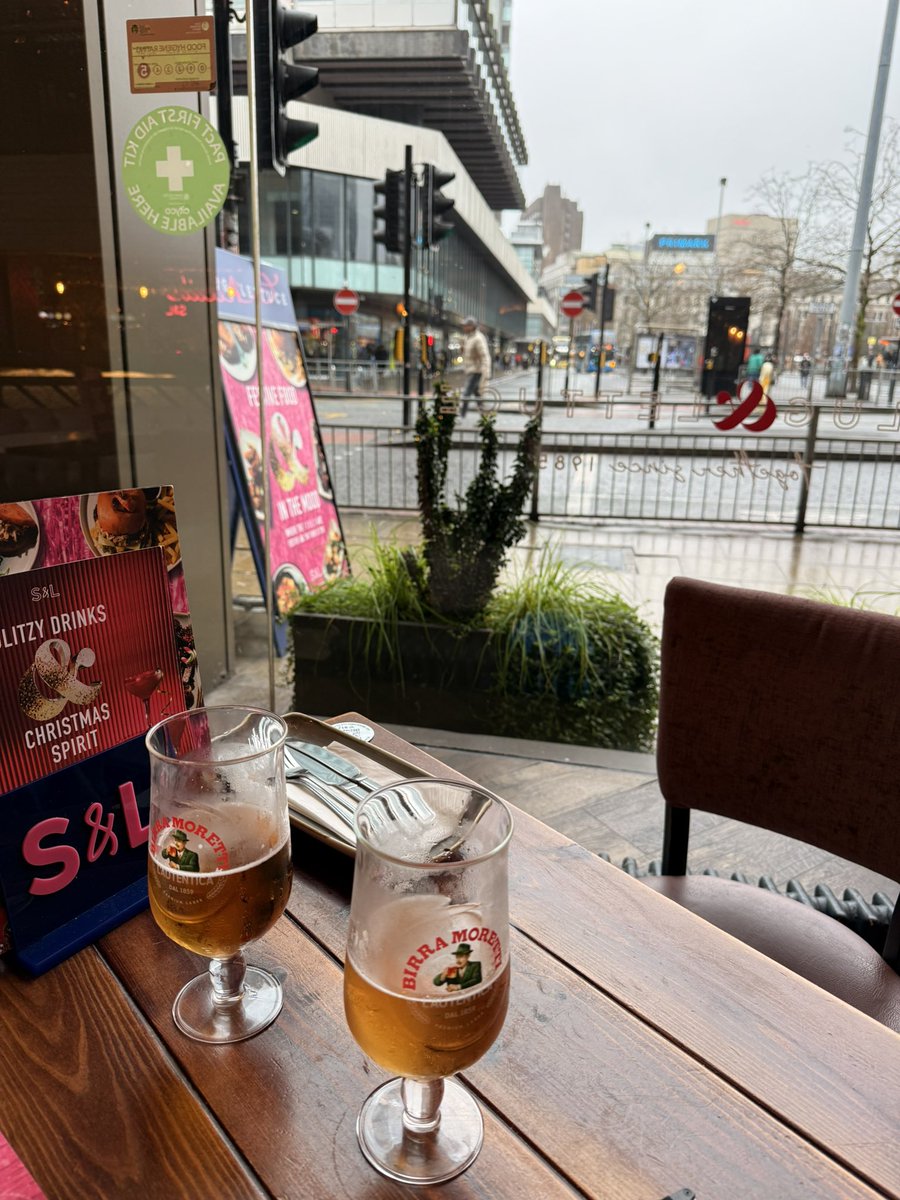 Derby day pints 🍺 <a href="/Fwoxxx/">Seán</a>