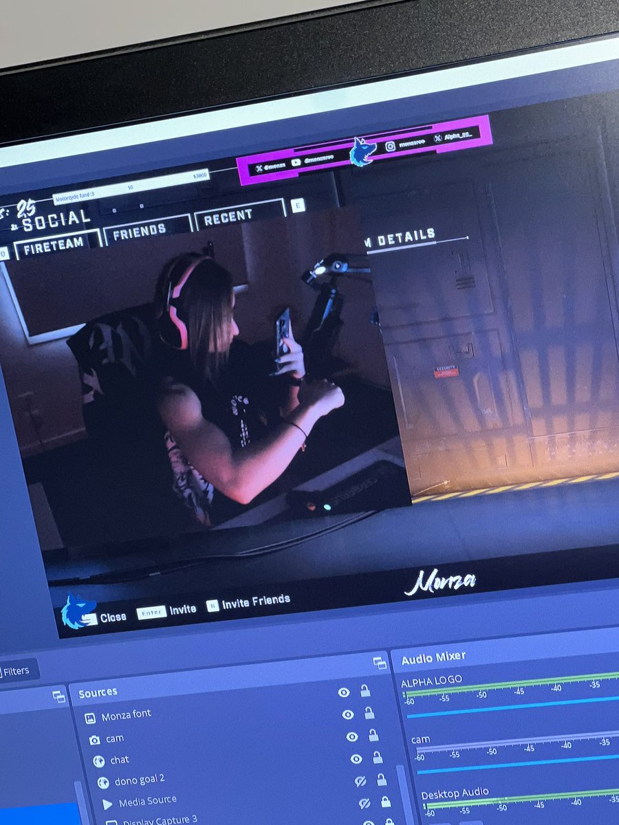 playing halooo 

twitch.tv/monzz