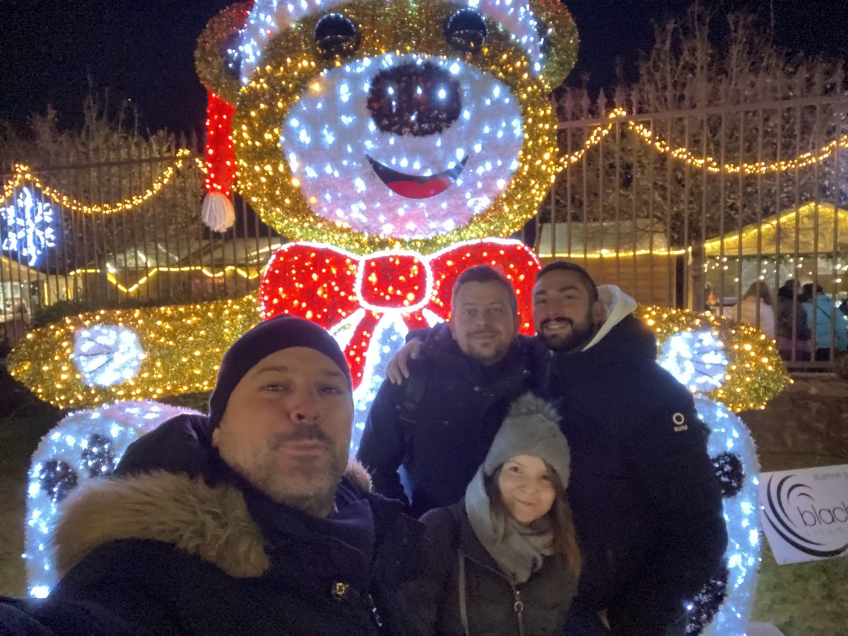 Cytometry_EPFL's tweet image. 🎄 Last Thursday, we celebrated our Christmas party with curling, a visit to the Morges Christmas market, and a fantastic dinner. Great sport, delicious food, and lots of laughs—a perfect way to wrap up 2024!
Huge thanks to the team for an amazing year. See you all in 2025!