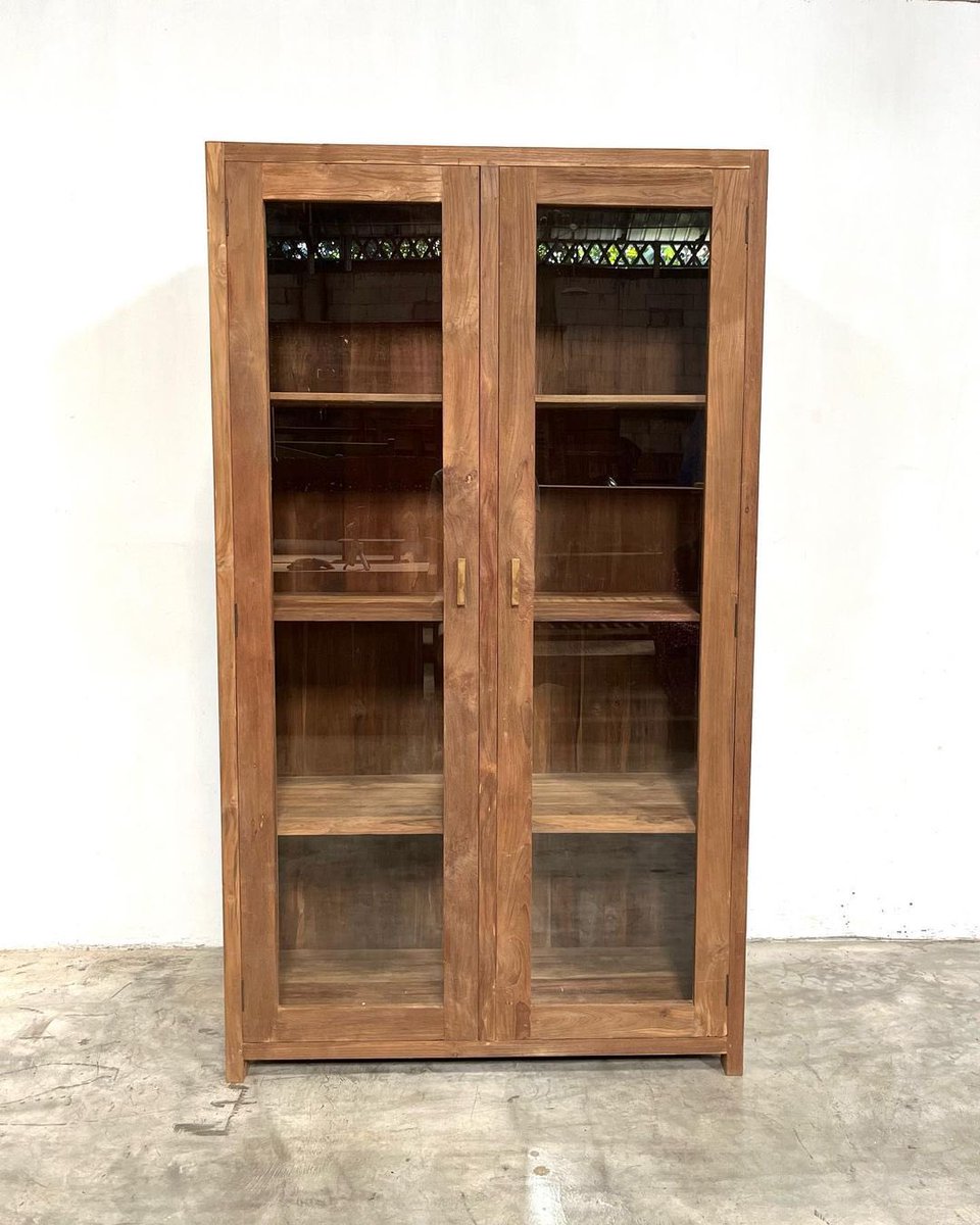 mriskifebrian's tweet photo. @Widino custom meja, custom kabinet, custom apa aja deh you name it, yg penasaran beli dimn, belinya di saya, karena sy sendiri yg jual☝🏻, mari marii🤏🏻 https://t.co/vqjXZqx4lS