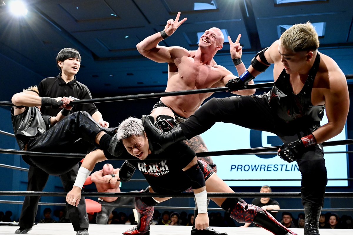 y_njpw's tweet photo. *･゜ﾟ･*:.｡..｡.:*♡*:.｡. .｡.:*･゜ﾟ･* 
クリスのこの可愛い笑顔見て☺️♡
⁡
#ChrisVice #クリスヴァイス
#GLEAT #LIDETUWF #GPRO
#GLEATしようぜ #GLEATERS https://t.co/dRHIXdPOPZ