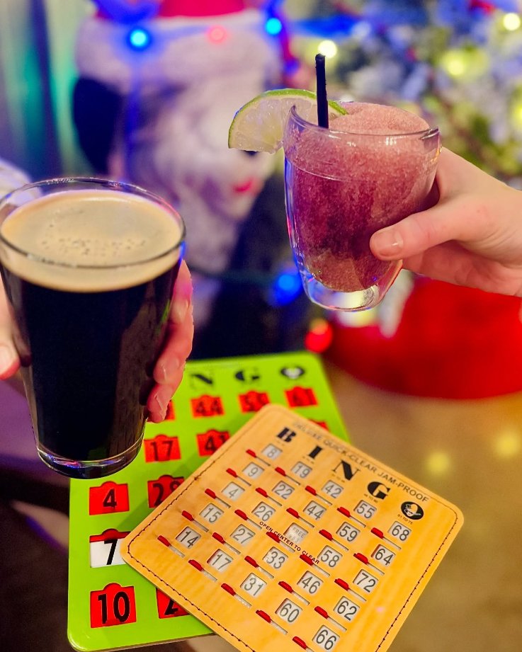 nativedogbrew's tweet photo. 𝓐𝓵𝓵 𝔀𝓮 𝔀𝓪𝓷𝓽 𝓯𝓸𝓻 𝓒𝓱𝓻𝓲𝓼𝓽𝓶𝓪𝓼🎄…𝓲𝓼 𝓪 𝓑𝓘𝓝𝓖𝓞 𝓦𝓘𝓝🏆

Free Bingo @ 7PM❗️+ 25% OFF all drinks from 5-7PM🍺

𝓝𝓮𝔀 𝓓𝓻𝓲𝓷𝓴𝓼 &amp; 𝓟𝓲𝔃𝔃𝓪➡️
🍸Merry Mocktail
🍹Frozen Christmas Sangria
🍸Espresso Martini
🍕Holiday Ham
🍕PAW-liday Deal https://t.co/2vgNEcNoTm