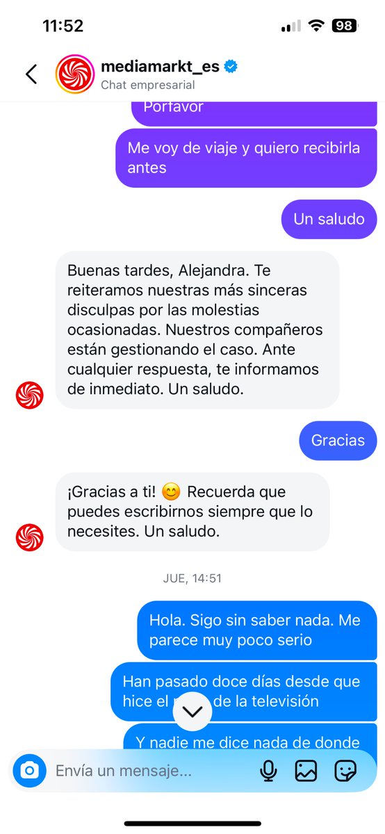 AlejandraGaladi's tweet photo. Mando correos a atención al cliente y no responden, hablo por Instagram y la conversación es ya un vacile, respondiendo absolutamente todo el rato lo mismo. Adjunto parte de la conversación@MediaMarkt_es https://t.co/WPiw2BtZv5