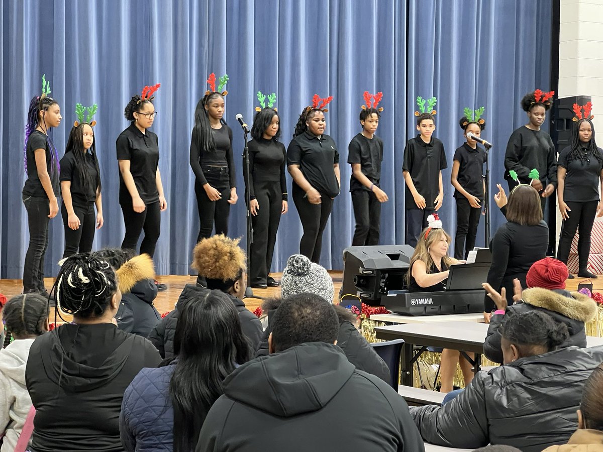 DukeEllingtonB1's tweet image. 🎭🎶✨ What a day to remember! On Friday, December 13th, 2024, the Duke Ellington Conservatory of Music and Art Performing Arts Department delivered an unforgettable showcase of talent. From captivating dance performances and powerful drama to harmonious choir melodies. #DPSCD
