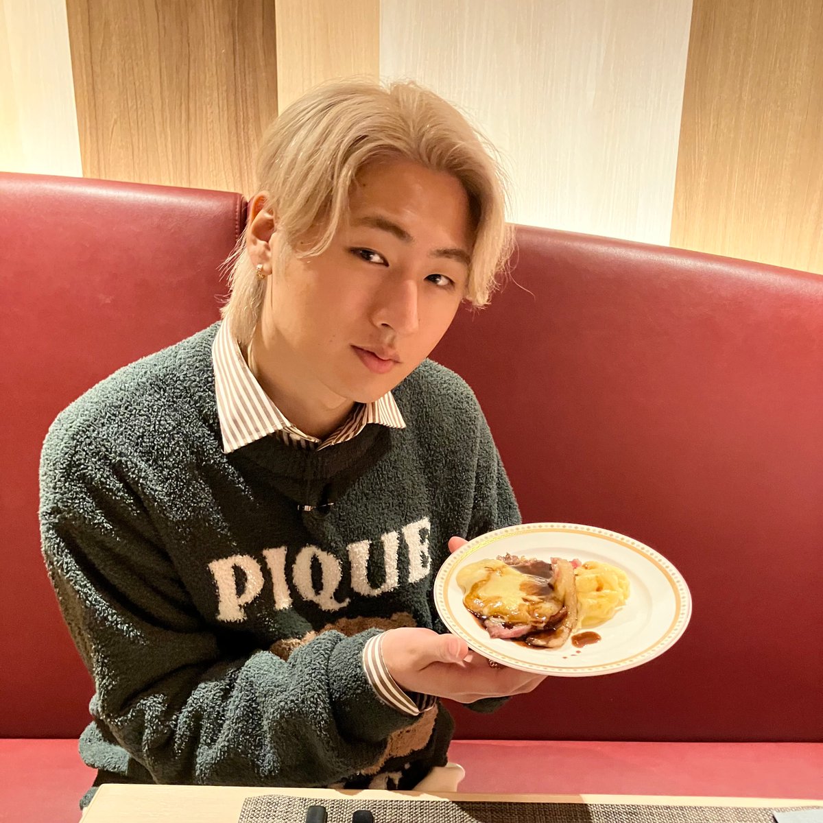 ZIP_TV's tweet photo. ◢◤#あしたのZIP!◢◤
#キテルネ！は…HOTな最新チーズグルメ🧀

4種のチーズを使ったソースが濃厚なハンバーグやチーズ専門店の新鮮チーズを使った新メニュー、チーズが主役のブッフェなど

⏰あさ7時30分過ぎ…
HiHi Jets猪狩蒼弥さんがリポート🎤

📱インスタも
https://t.co/83DyvRQ3g9
#ZIP!🤲🏻💕 https://t.co/fASff4COLo