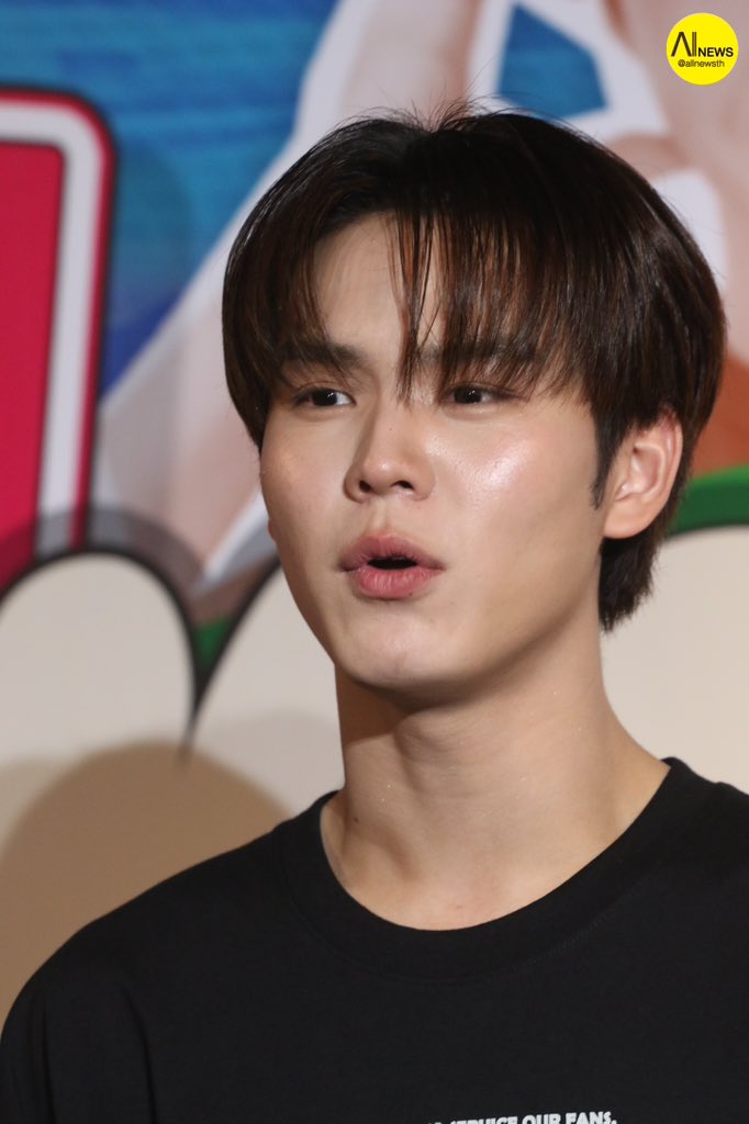 AllNews_th's tweet photo. “ปิง กฤตนัน” ช่วงสัมภาษณ์ในงาน “MCHOICE FANDAY 2024 HAPPY CARNIVAL”

#PingKrittanun 
#MchoiceFanDay2024 
#MchoiceTH
#มีนปิง #MeenPing https://t.co/l8W8pKaEMk