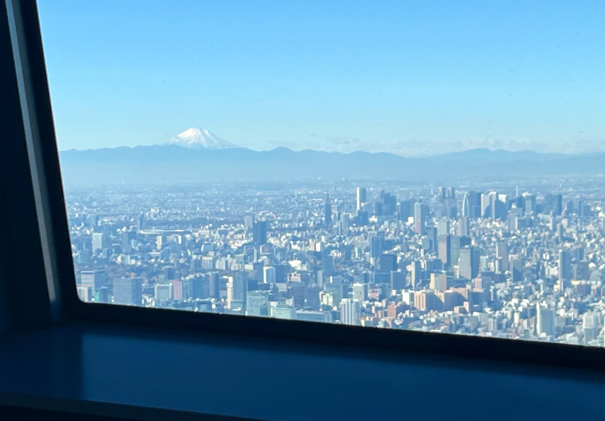 bonbon_0505's tweet photo. この場所から初めて富士山に出会えた✨
どの場所からでも見えると嬉しい♪ https://t.co/G8lZJY1PVP