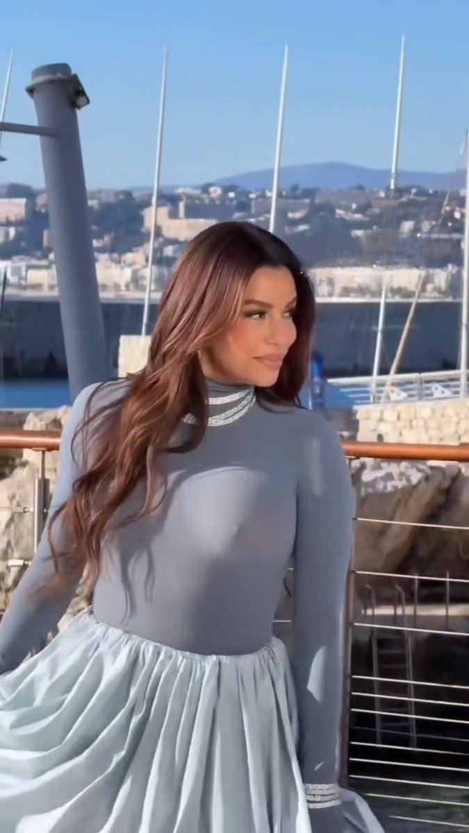 FanCelebsFR02's tweet photo. Eva Longoria ! 😍 https://t.co/oid9YePQUf