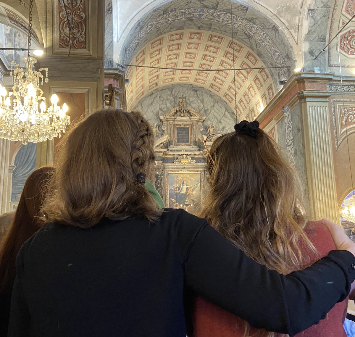 McLellan_Js's tweet image. #PopeFrancis addresses Corsica’s local Catholic community, encouraging Catholics to recall that evangelization does not depend on “human abilities” but on God.
He encouraged church workers to regularly set aside time to connect with themselves and with God.