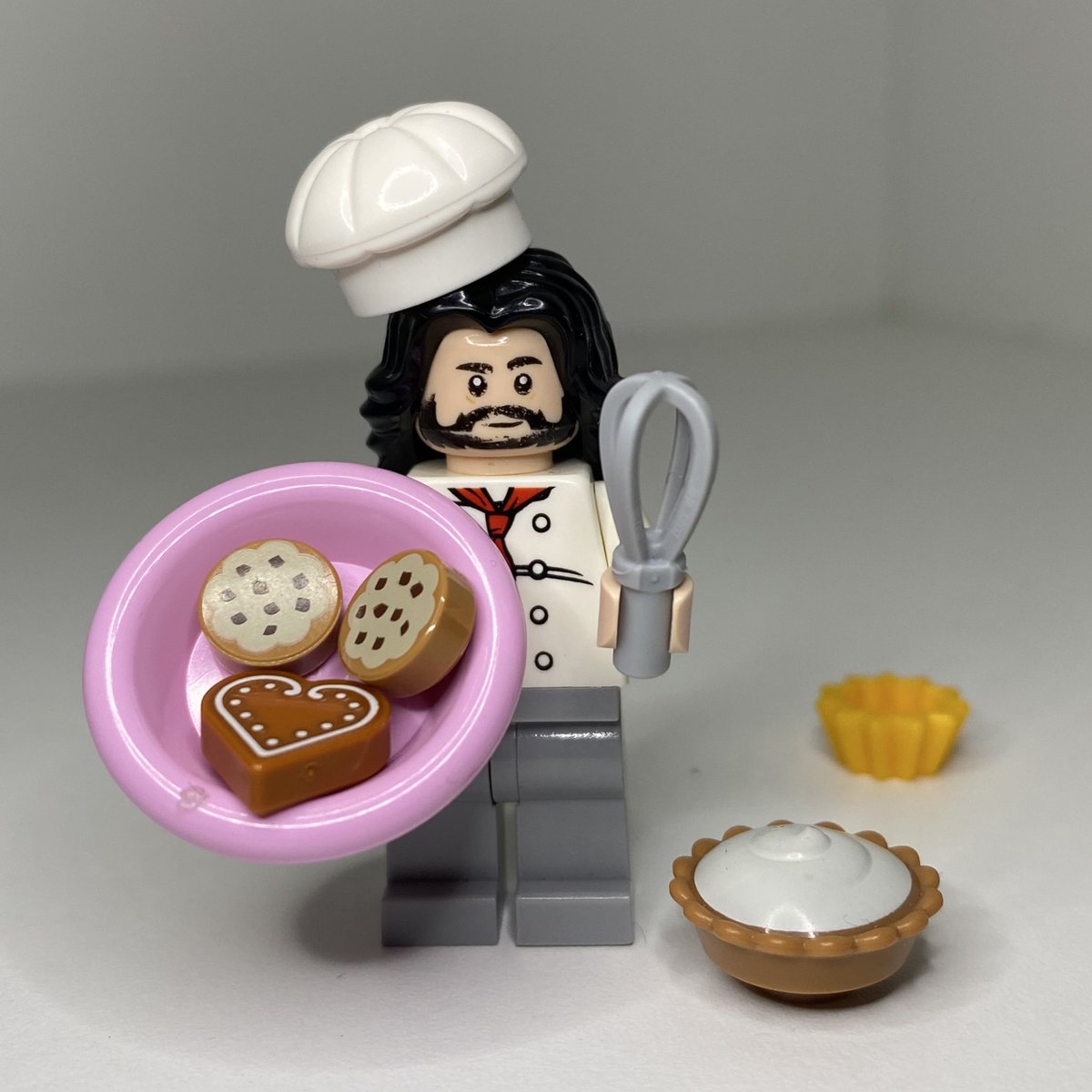 LegoDaveGrohl's tweet photo. ADaveVent Calendar Day Fifteen - baking cookies 🍪 https://t.co/Ynjz6wNNAW