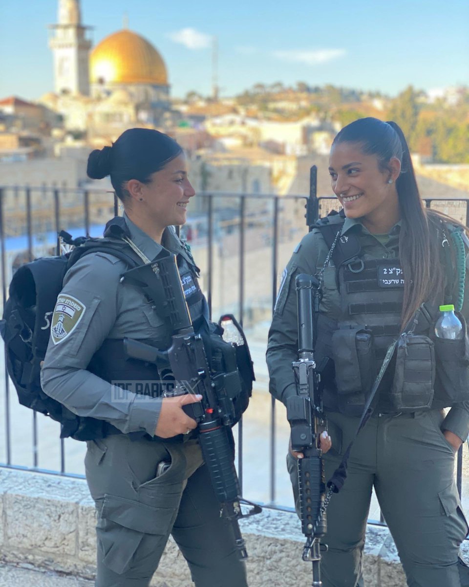 IDFBabes's tweet image. Our beautiful border police on our beautiful Temple Mount 🇮🇱