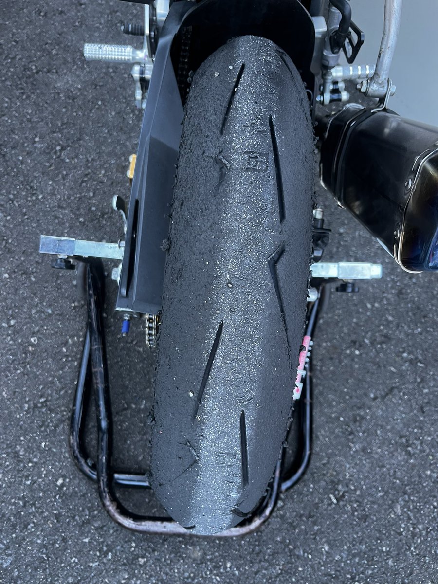 FSWミニろくショートコース最終戦
「KRT＋ミサイルガールズ」#13
6位でした‼️

ライダー交換のたびに抜きつ抜かれつつの3位争いでしたが…
爆散マイさんでした。怪我なくて何より🥲

私の準備も足らぬところばかりで申し訳ない！でもめっちゃ楽しかった🥰🥰