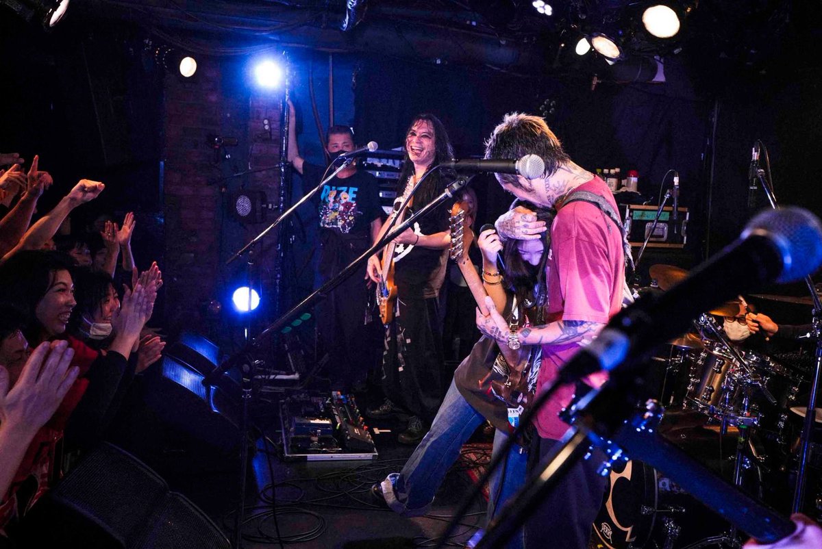 RIZE_official's tweet photo. 2024.12.11 
CLUB Que 30th Anniversary presents
RIZER’S CLUB限定 “のるかそるかLIVE 2024”

photo by Hajime Kamiiisaka

#RIZE https://t.co/BemM0jYCms