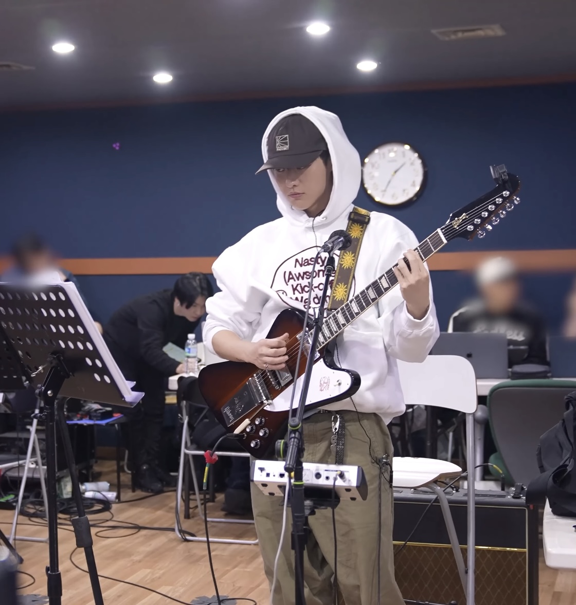 tosyyfrom's tweet photo. 조승연의 사복센스 https://t.co/42QXM9eLWR
