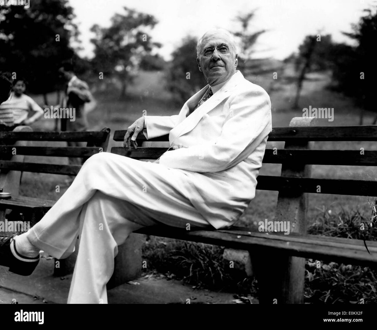 seainsights_'s tweet photo. “Be who you are and say what you feel, because those who mind don't matter, and those who matter don't mind.”
-Bernard M. Baruch,
#ataraxy #beyourself #confidence #fittingin #individuality #misattributeddrseuss #thosewhomatter #BernardMBaruch https://t.co/sBkBV2GNz7