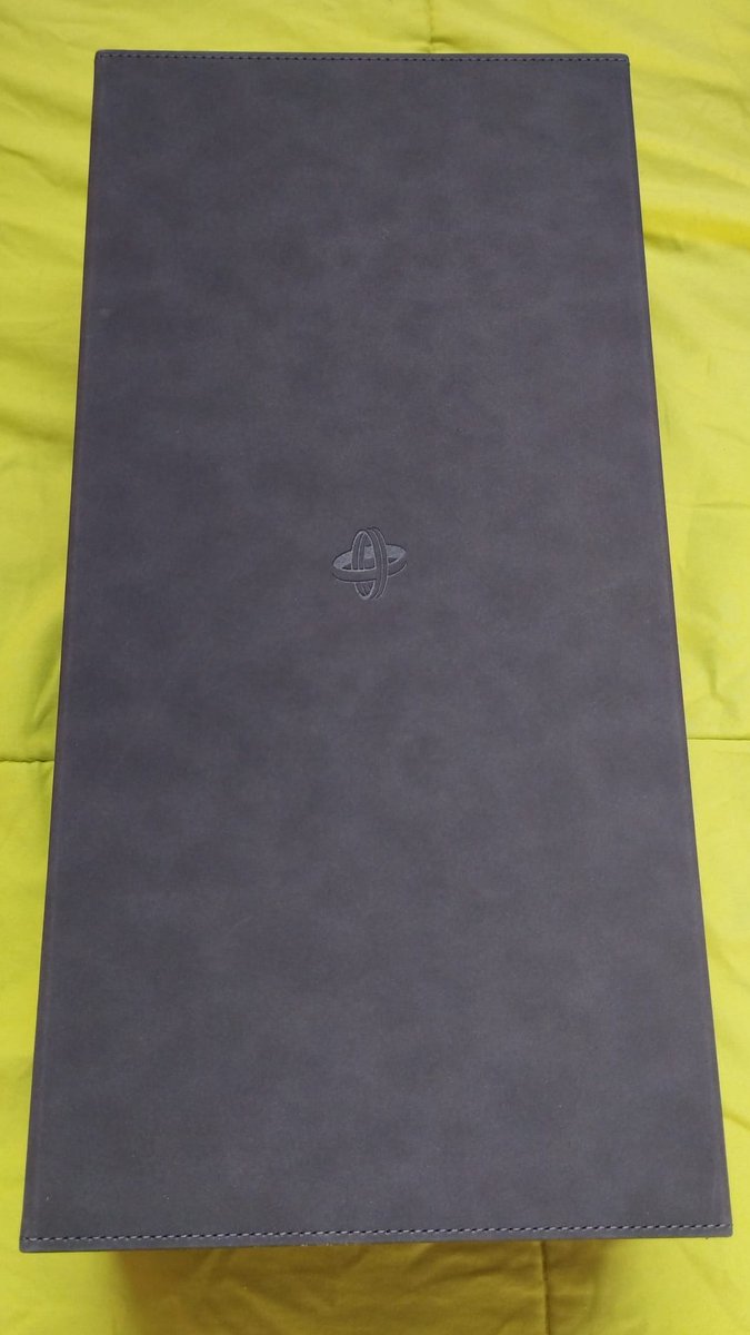 sharkburnss's tweet image. bueno pues voy a montar una battle box de yugi de edison format en esta casa ya no se juega más al catán