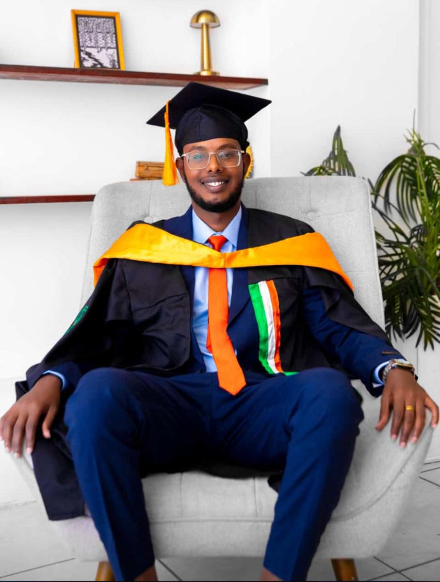 OfficialFUMSA's tweet photo. Congratulations our dear doctors from class of 2024 IUIU (HAMSA) medical school🥳🥳 goodluck in the next step of life 🤗🤗 keep shining and showing up💫💫 FUMSA is proud of you #FUMSAtoTheWorld..
🥳🥳🥳 https://t.co/sLJMge1dZY
