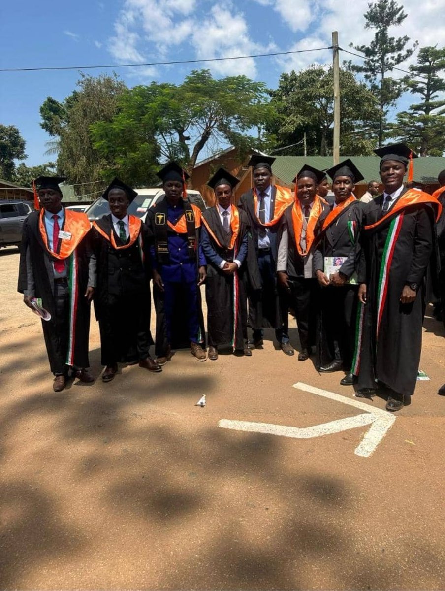 OfficialFUMSA's tweet photo. Congratulations our dear doctors from class of 2024 IUIU (HAMSA) medical school🥳🥳 goodluck in the next step of life 🤗🤗 keep shining and showing up💫💫 FUMSA is proud of you #FUMSAtoTheWorld..
🥳🥳🥳 https://t.co/sLJMge1dZY