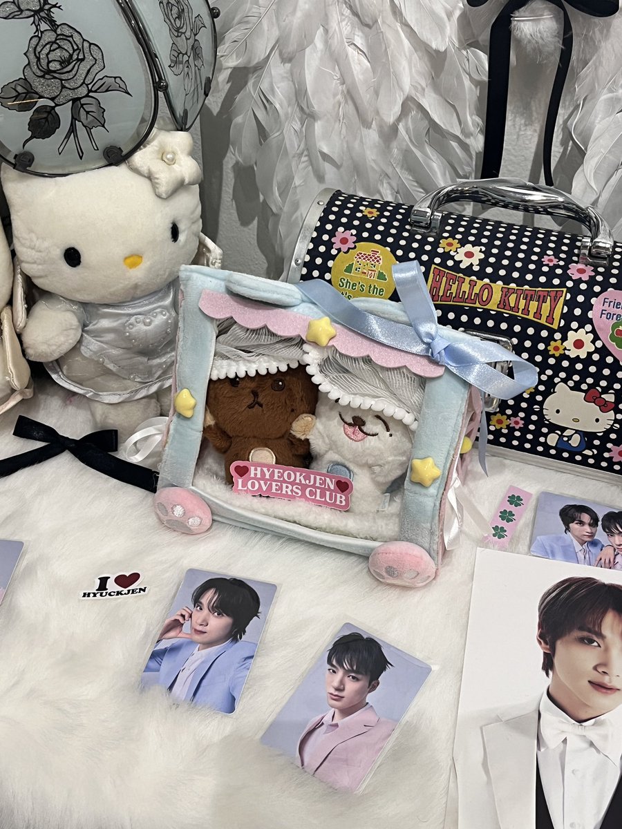 🍎👀🐻🐶⭐️🍀💭

#Walkwithyouhn