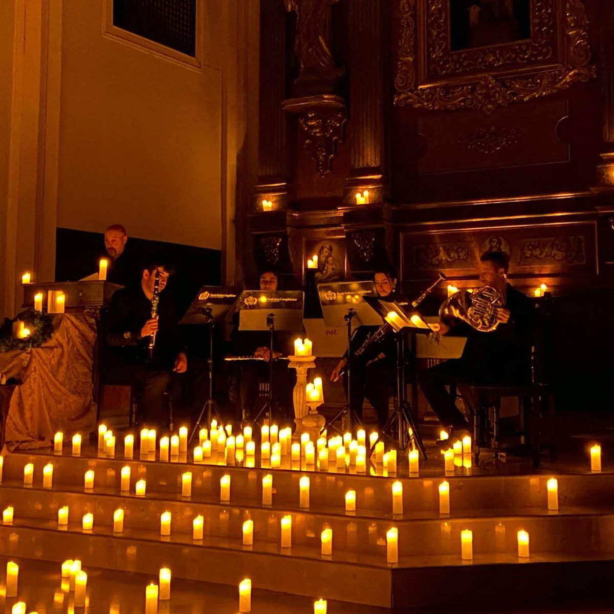 Banda Sinfónica Complutense (@bscomplutense_) on Twitter photo ✨️Candelight✨️
Ayer, el quinteto de viento de la Banda Sinfónica Complutense nos regaló una noche mágica de música a la luz de las velas, organizada por <a href="/DespojadoyPaz/">Hermandad de Jesús Despojado - Alcalá de Henares</a>. ✨️Candelight✨️
Ayer, el quinteto de viento de la Banda Sinfónica Complutense nos regaló una noche mágica de música a la luz de las velas, organizada por <a href="/DespojadoyPaz/">Hermandad de Jesús Despojado - Alcalá de Henares</a>.