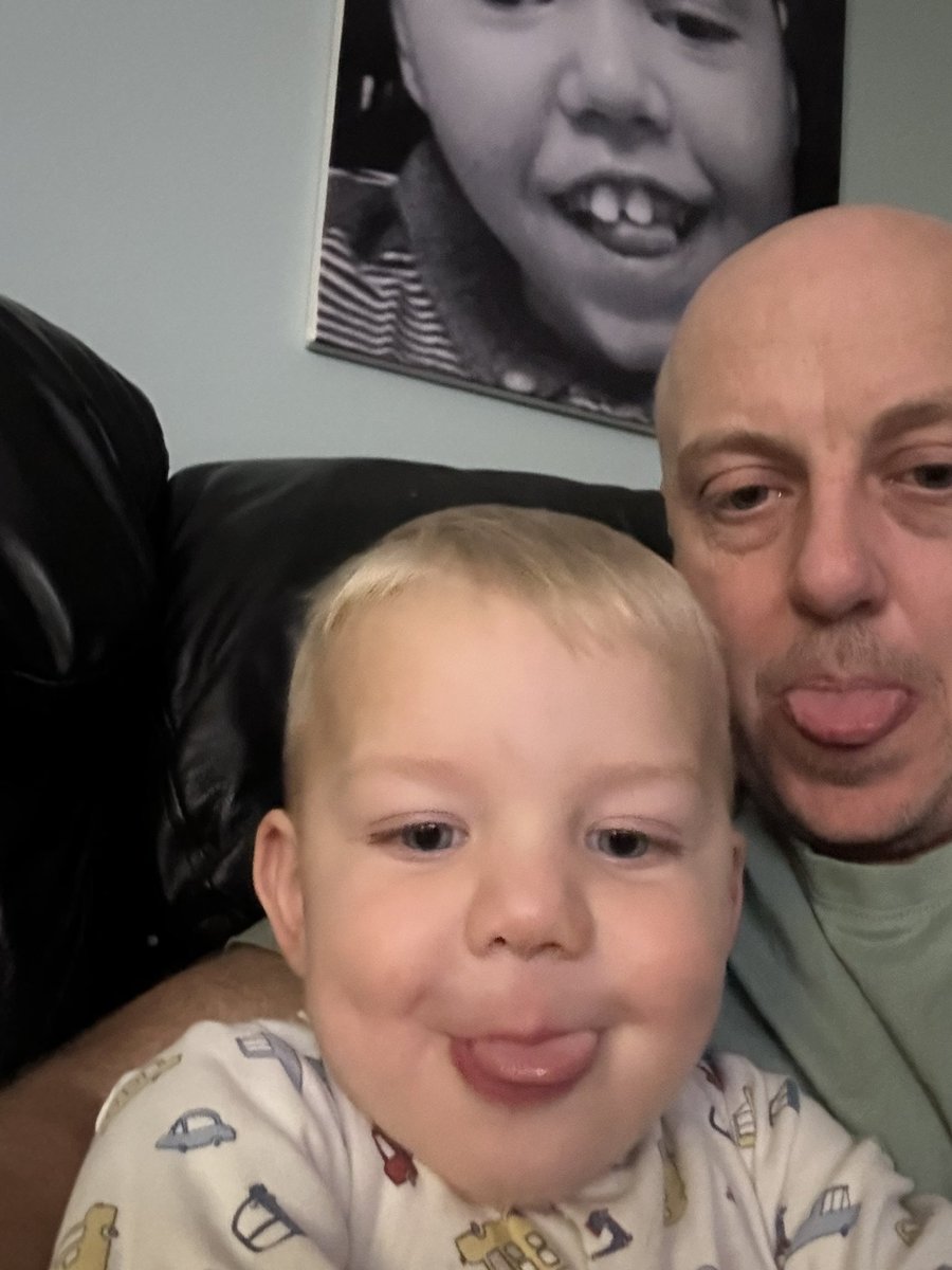NeilGibson1983's tweet photo. Happy 2nd birthday mr cheeky chops
#2goinon12 
#birthdayboy https://t.co/UxIz1e5CBT