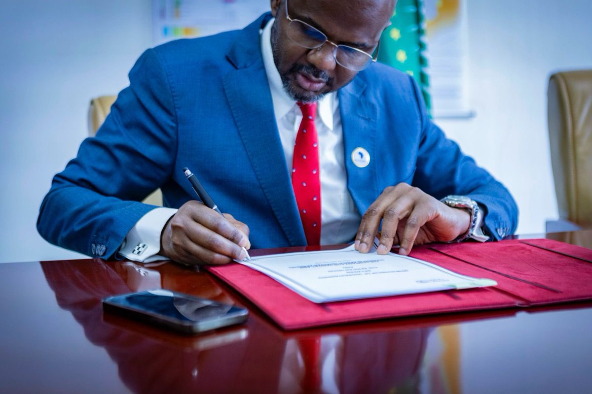 Another milestone in <a href="/ShelterAfrique/">ShafDB</a> ‘s journey. We signed our Collaboration Agreement (MOU) with the African Union (AU), providing us with an Observer Status at the AU. This follows our recent milestone of transforming into a Development Bank.