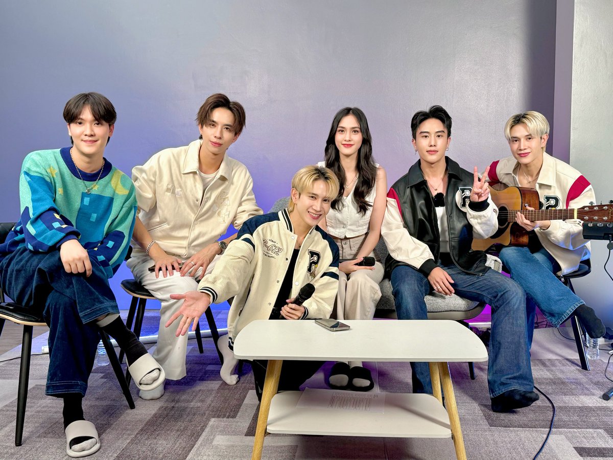 Velcurve_Prod's tweet photo. มาแล้ววว  6:30 pm. ✨✨

📍 https://t.co/hr3susAcTc

#friendtf
#flutechinnaphat
#HearthChindanai
#Ekkapoppp 
#Pan_Jirachot 
#Plai_Chattrin https://t.co/atjPFbWsic