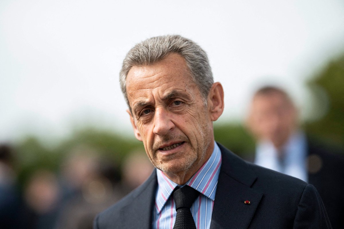 💬 Il pèse ses mots. Ce sont les seuls qu'il aura. Il les a confiés à La <a href="/TribuneDimanche/">La Tribune Dimanche</a>.

« Je suis désolé pour la #France de ce spectacle affligeant, et désolé pour le président de la République, qui se soumet lui-même à des combinaisons que personne ne peut comprendre », a