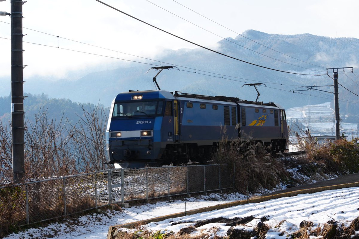 genki80001919's tweet photo. 📷️ (12月15日)
EH200-4 単機
三週連続の単機。
やっぱり、この場所って所で撮影。
#篠ノ井線
#EH200
#EH2004
#EH200単機
撮影機材
#SONY #ZVE10II
#SIGMA #50100mmf18
撮影日・令和6年12月15日 https://t.co/C0JAjWreSY